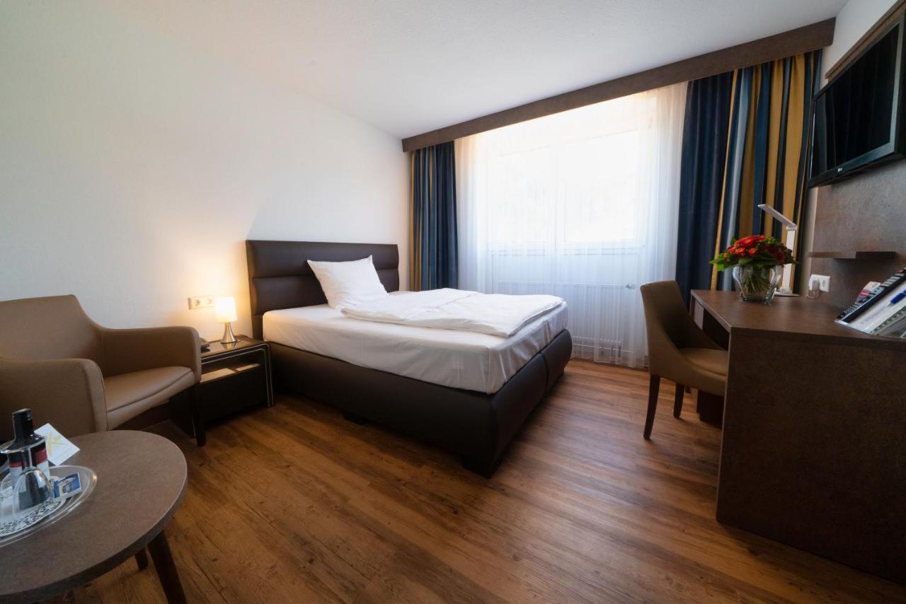 Hotel Fortuna Швебіш-Гмюнд Екстер'єр фото
