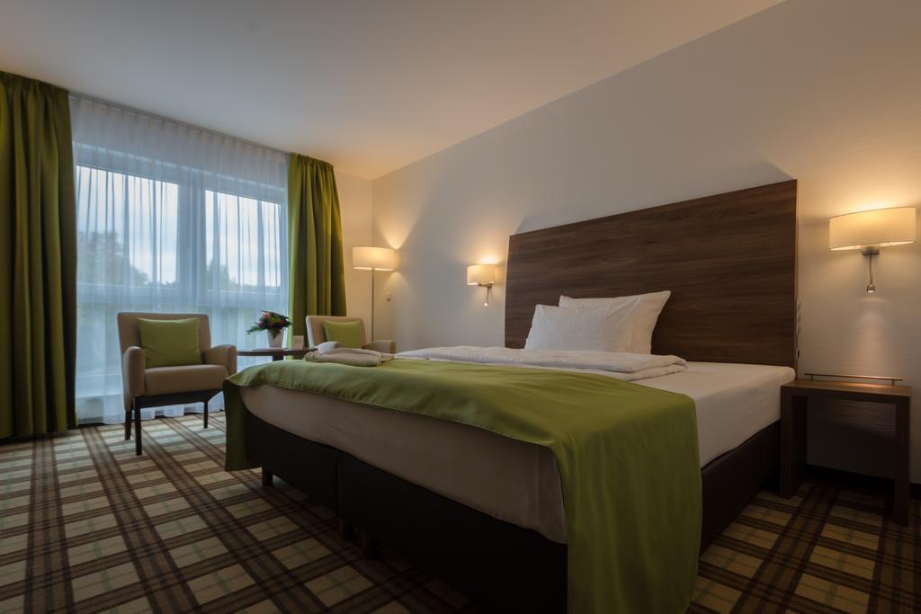 Hotel Fortuna Швебіш-Гмюнд Екстер'єр фото
